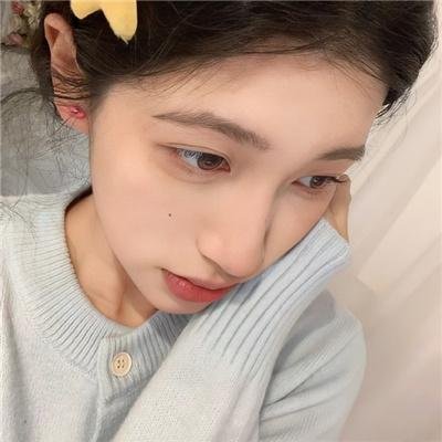 向下扭曲